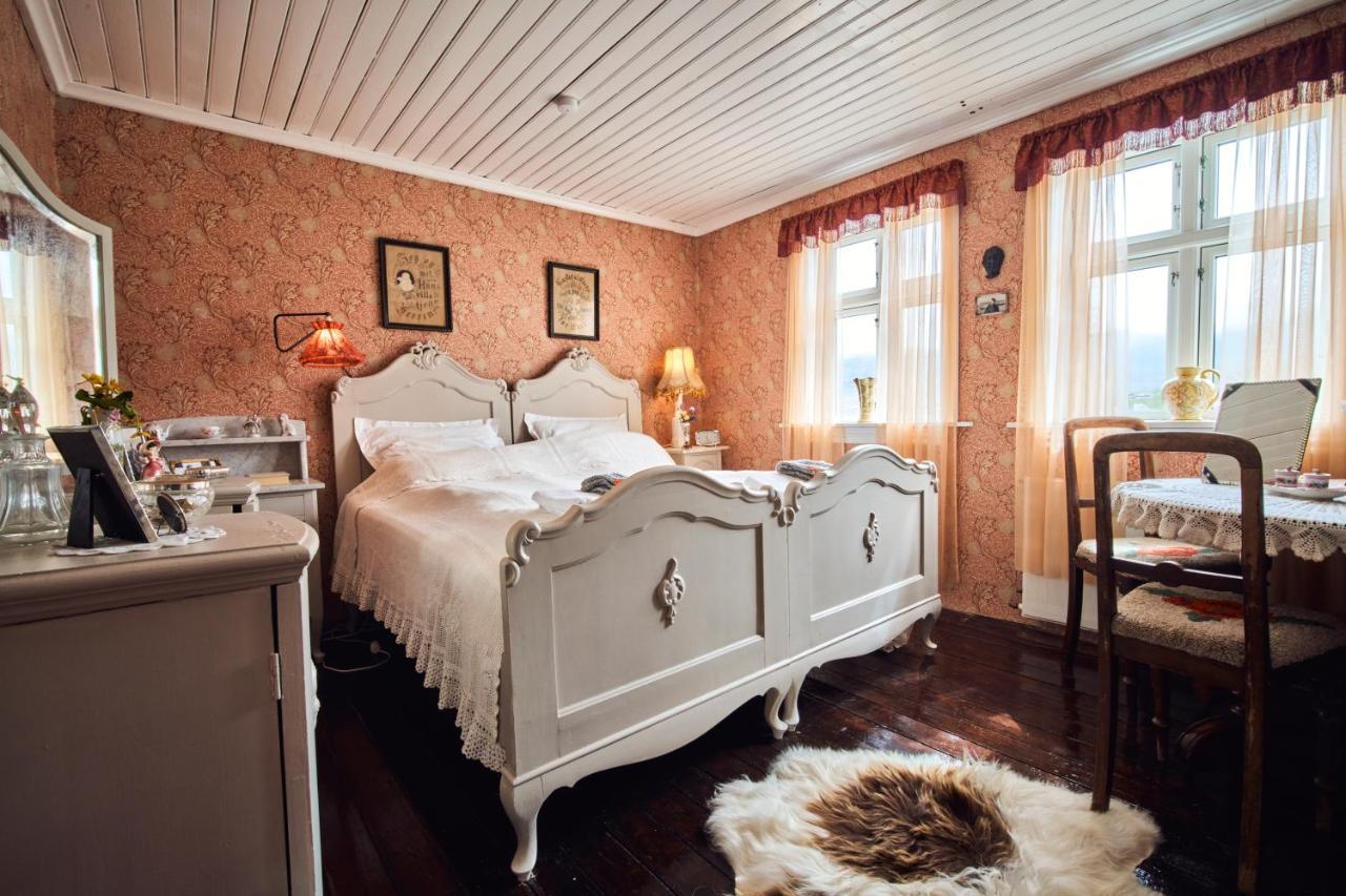 Hotel Heima I Stovu Hvalba Zewnętrze zdjęcie